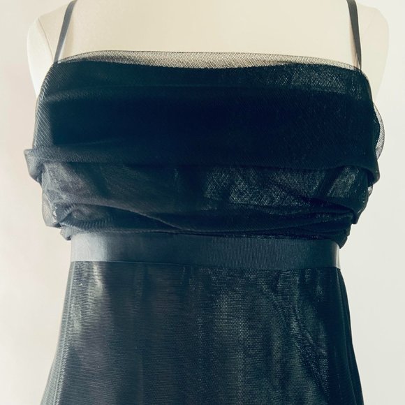 Unique 90s Vera Wang Black Tulle and Taffeta Gown - Picture 2 of 8